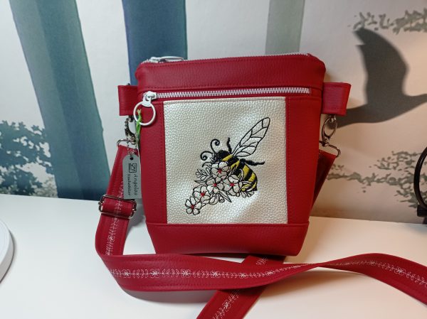 Kleine Tasche aus Kunstleder, rot